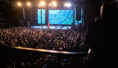 the bomb factory crowd for diana ross