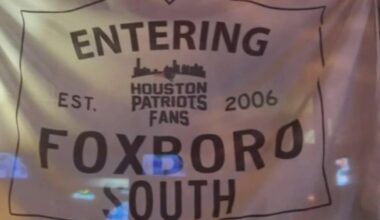 Patriots fans in Houston ready to cheer on team during NFL playoffs at "Foxboro South"