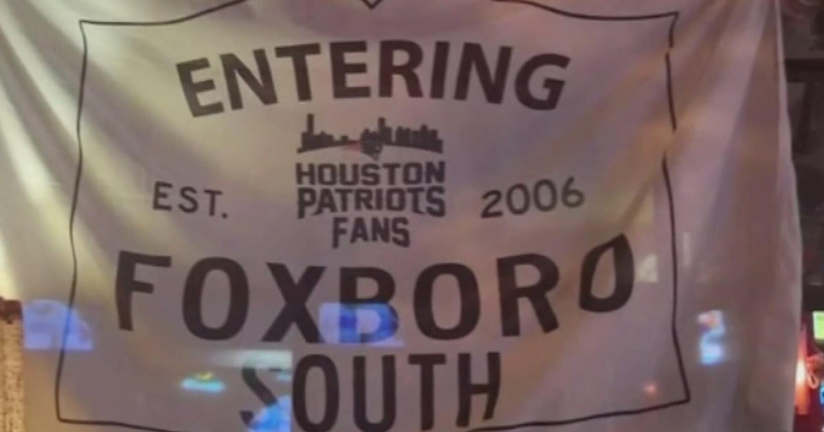 Patriots fans in Houston ready to cheer on team during NFL playoffs at "Foxboro South"