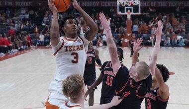 Texas rallies to beat No. 21 Georgia 87-67 behind Swain's 26 points :: WRAL.com