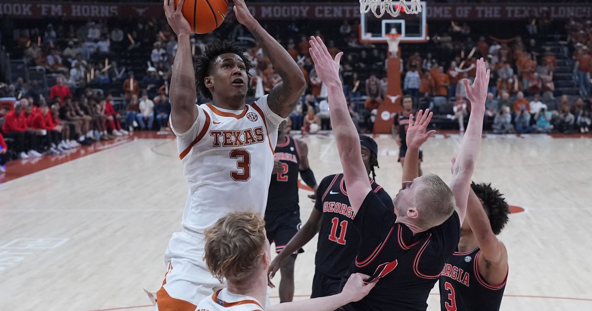 Texas rallies to beat No. 21 Georgia 87-67 behind Swain's 26 points :: WRAL.com