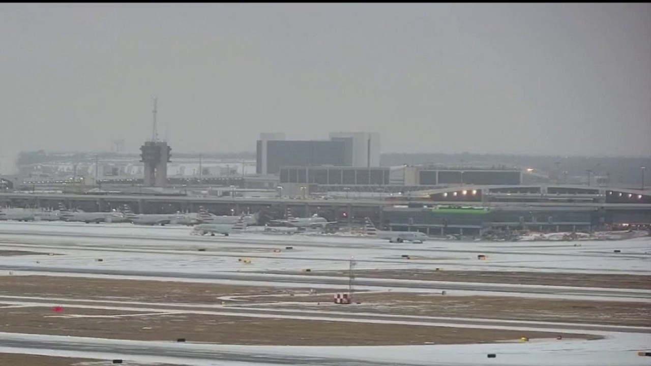 DFW airport: FAA issues ground stop