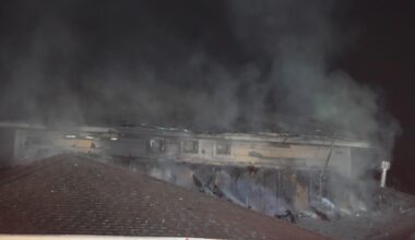 Firefighters battle overnight house fire in northeast Houston