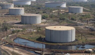 US oil capital Houston buzzes as industry limbers up for Venezuela oil rush