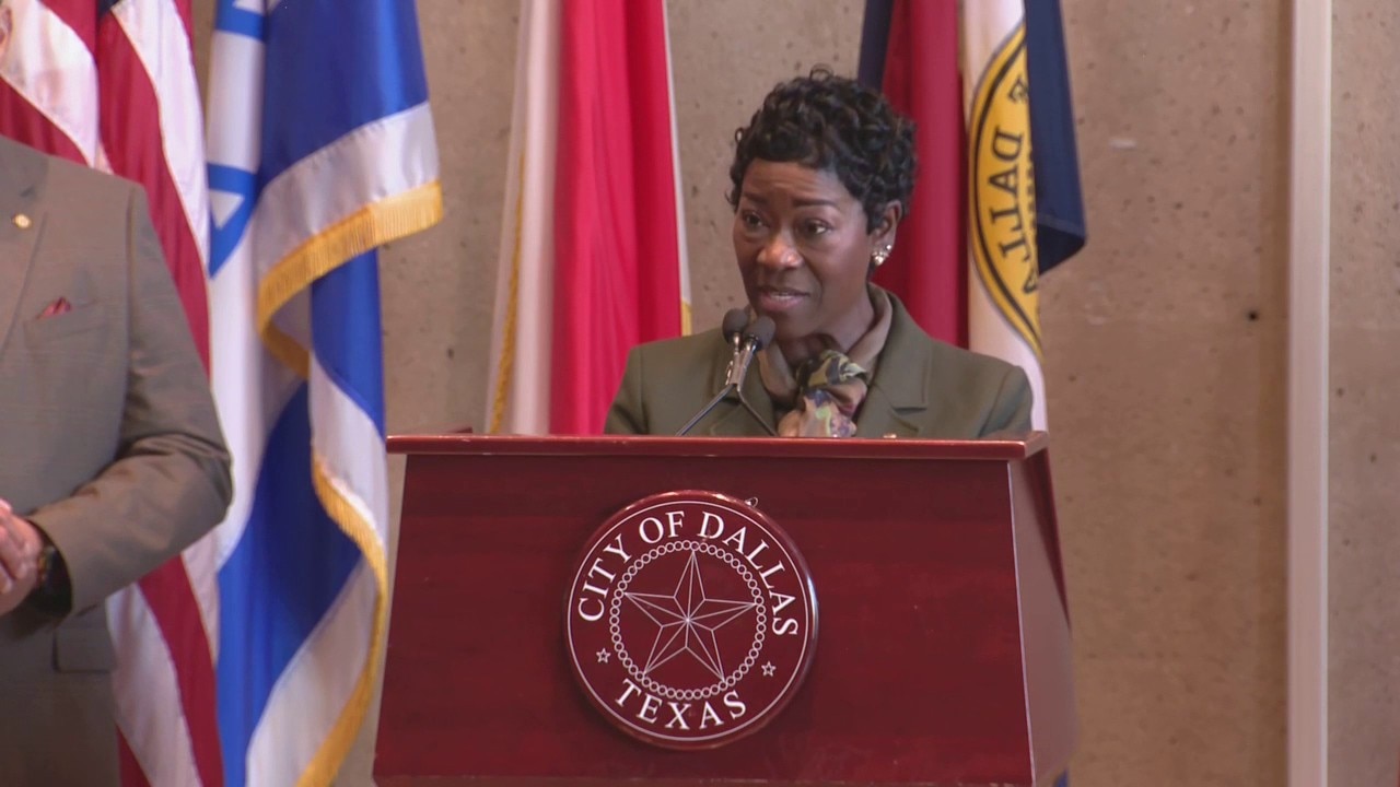 Dallas city officials give updates on winter storm preparations