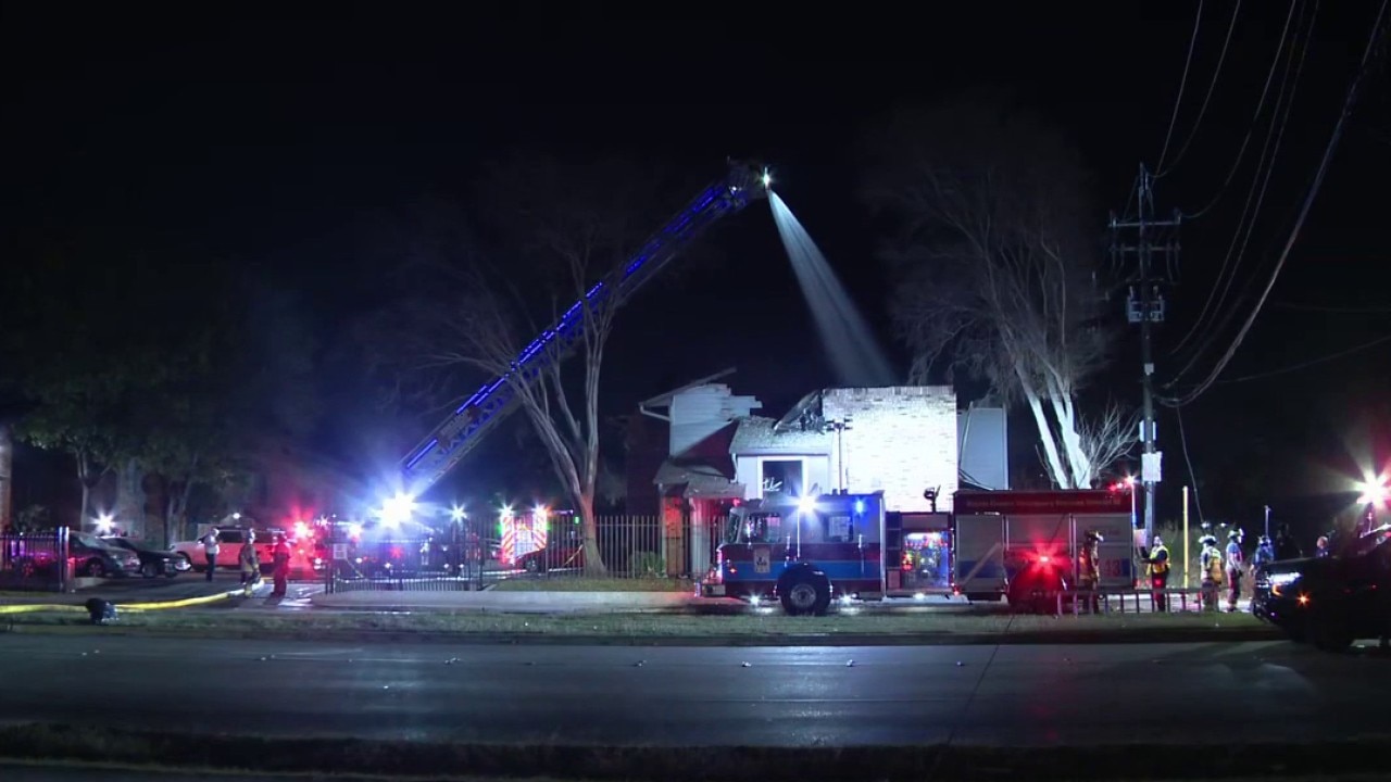 Woman charged after burning boyfriends clothes in BBQ pit, causes large apartment fire