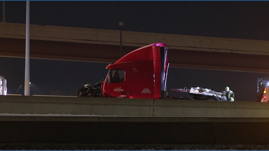 DFW road conditions: Here's where we're seeing dangerously icy roads, crashes Wednesday morning