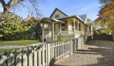 An elegantly updated 1903 home in King William is now for sale