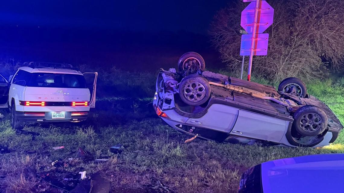 Sheriff: Four injured in New Year’s crash south of Odem