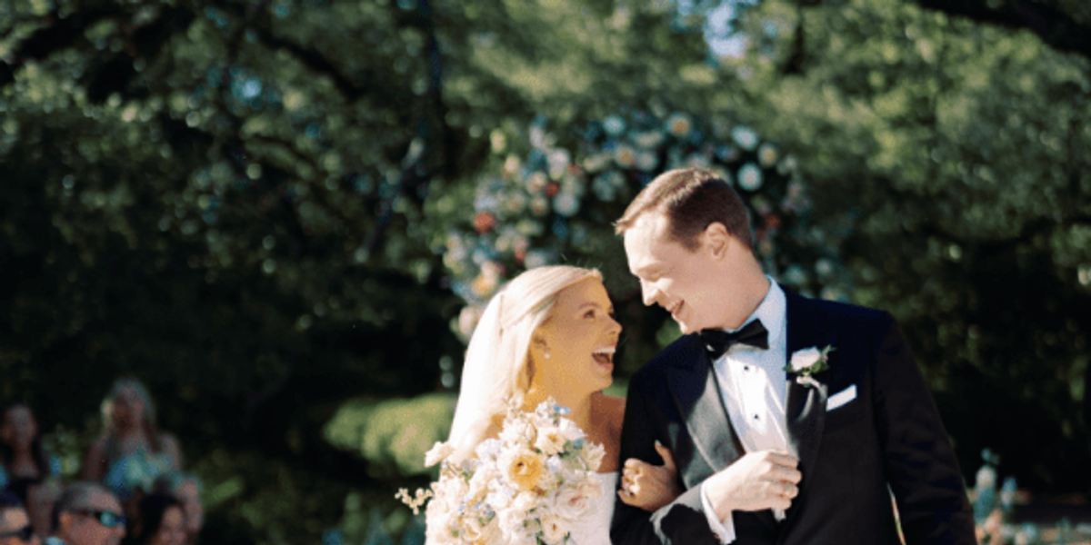 Bridal bargains bloom at Fort Worth Botanic Garden event