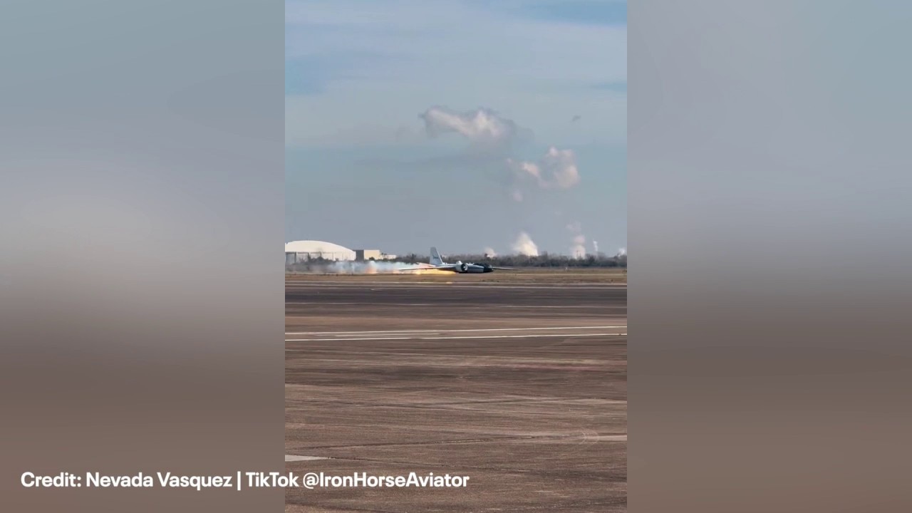 VIDEO: NASA plane makes belly landing at Ellington Airport