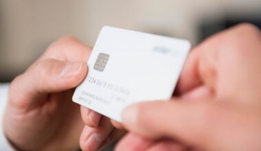 North Texas man arrested for allegedly stealing from customer credit cards at a fast-food restaurant, police say