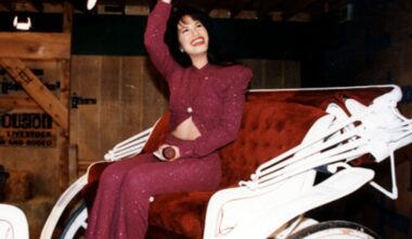 'Selena: From Texas to the World' exhibit opens at Grammy Museum