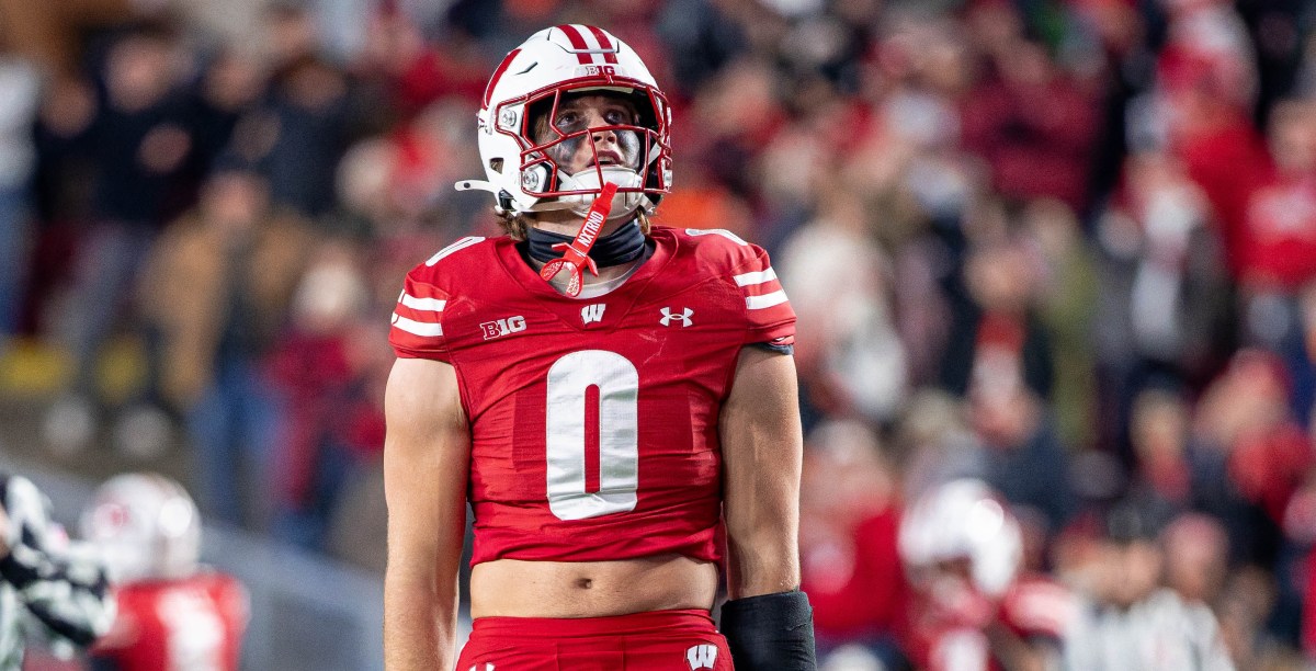 Texas hosting Wisconsin transfer LB Christian Alliegro