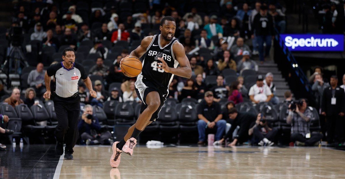 It’s time for Basketball: San Antonio Spurs at Memphis Grizzlies