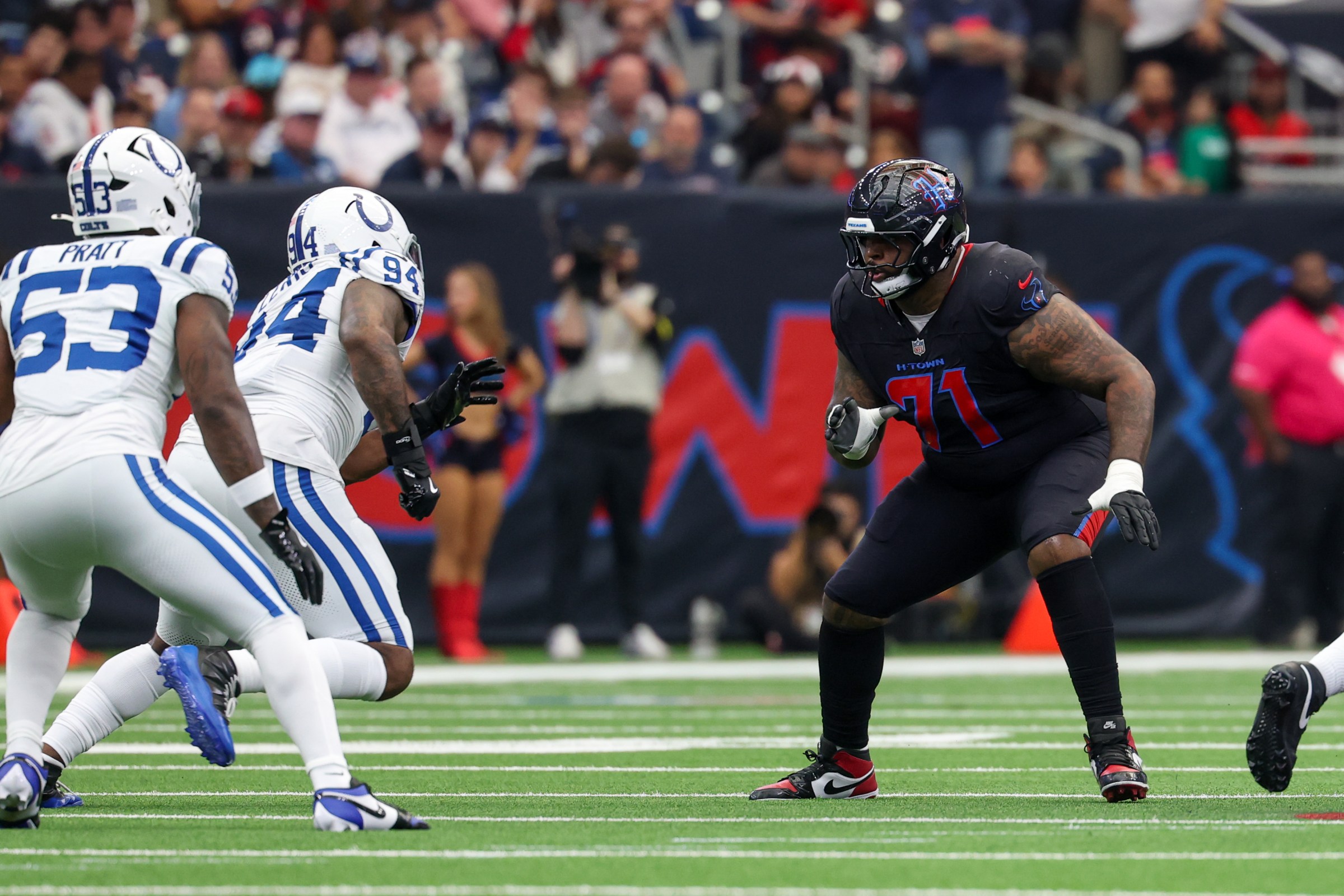 HOUSTON, TX - JANUARY 04: Offensive tackle Tytus Howard #71 of the Houston Texans readies to block against defensive end Tyquan Lewis #94 of the Indianapolis Colts during the NFL game between Houston Texans and Indianapolis Colts on January 4, 2026, at NRG Stadium in Houston, TX. (Photo by David Buono/Icon Sportswire via Getty Images)