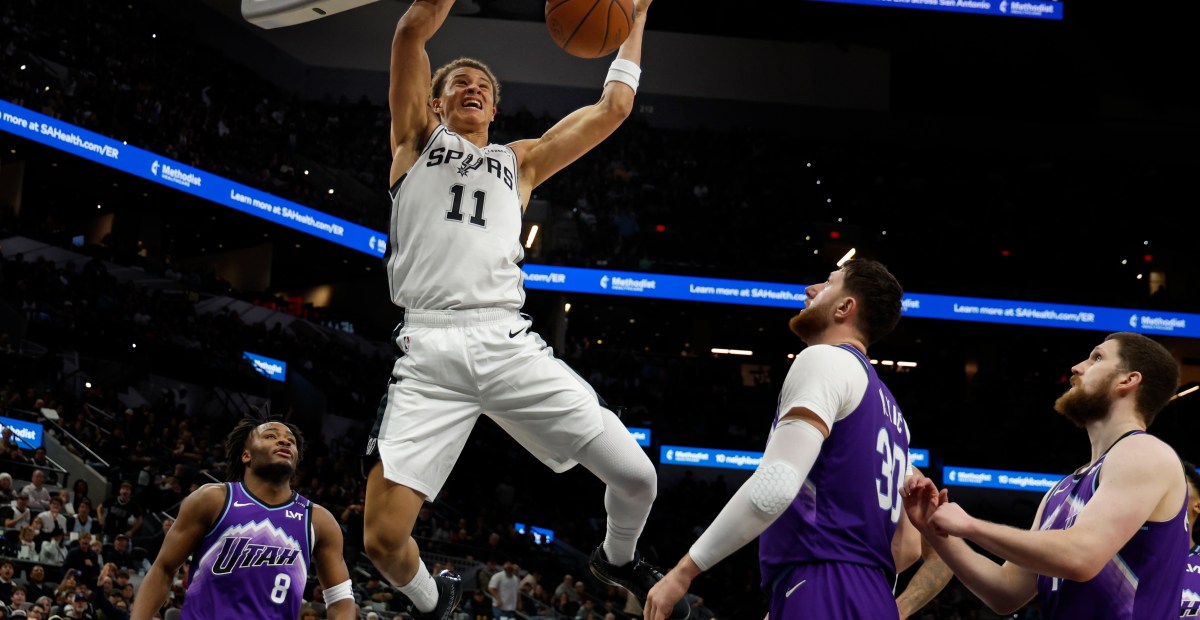 It’s time for Basketball: San Antonio Spurs at Utah Jazz