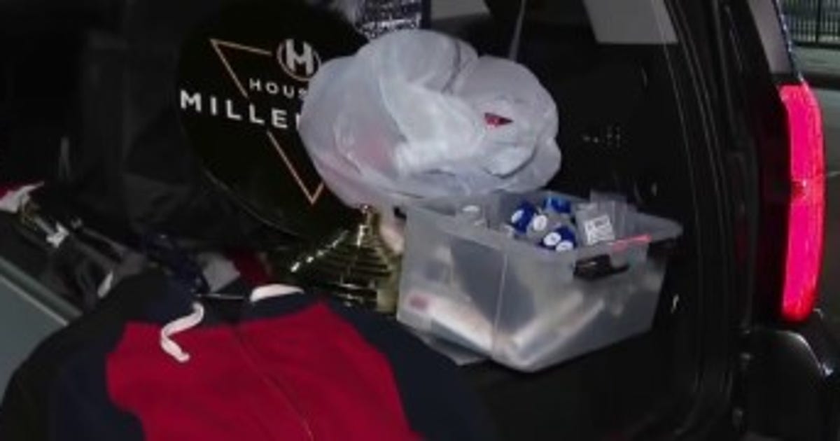 Texas group donates emergency supplies to homeless ahead of winter storm