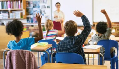 Houston school district loses 8,300 students as it faces enrollment decline