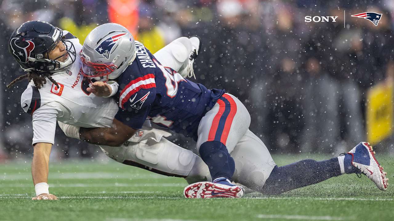 Best Game Photos from the Patriots Divisional Round victory over the Houston Texans, Presented by Sony