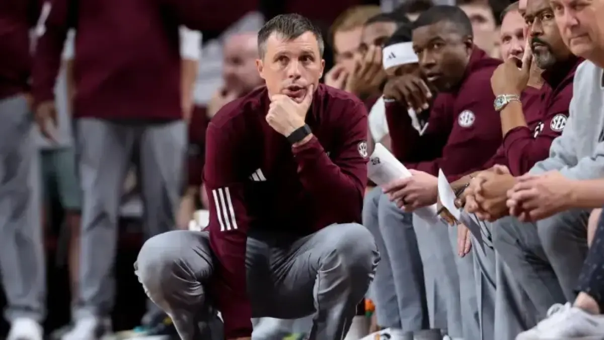 “Bucky Ball Arrives in Austin as Texas Hosts Texas A&M Showdown”