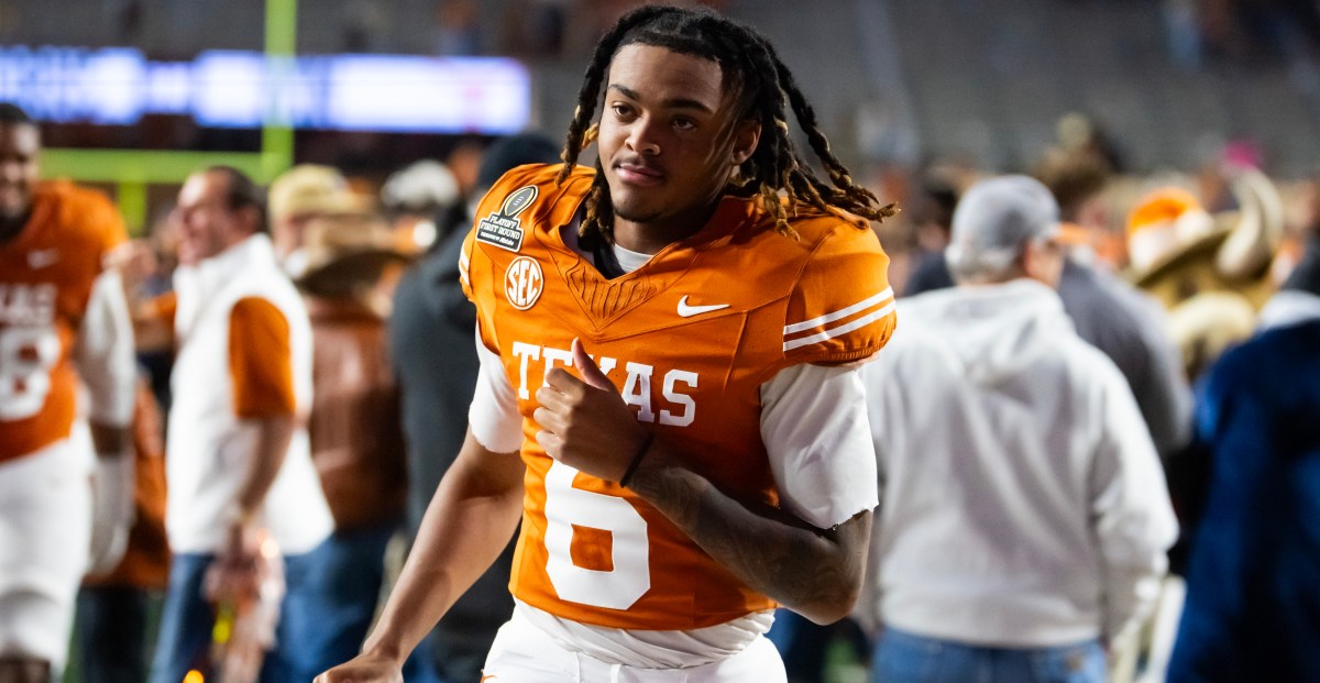 Texas CB Kobe Black to enter the NCAA transfer portal