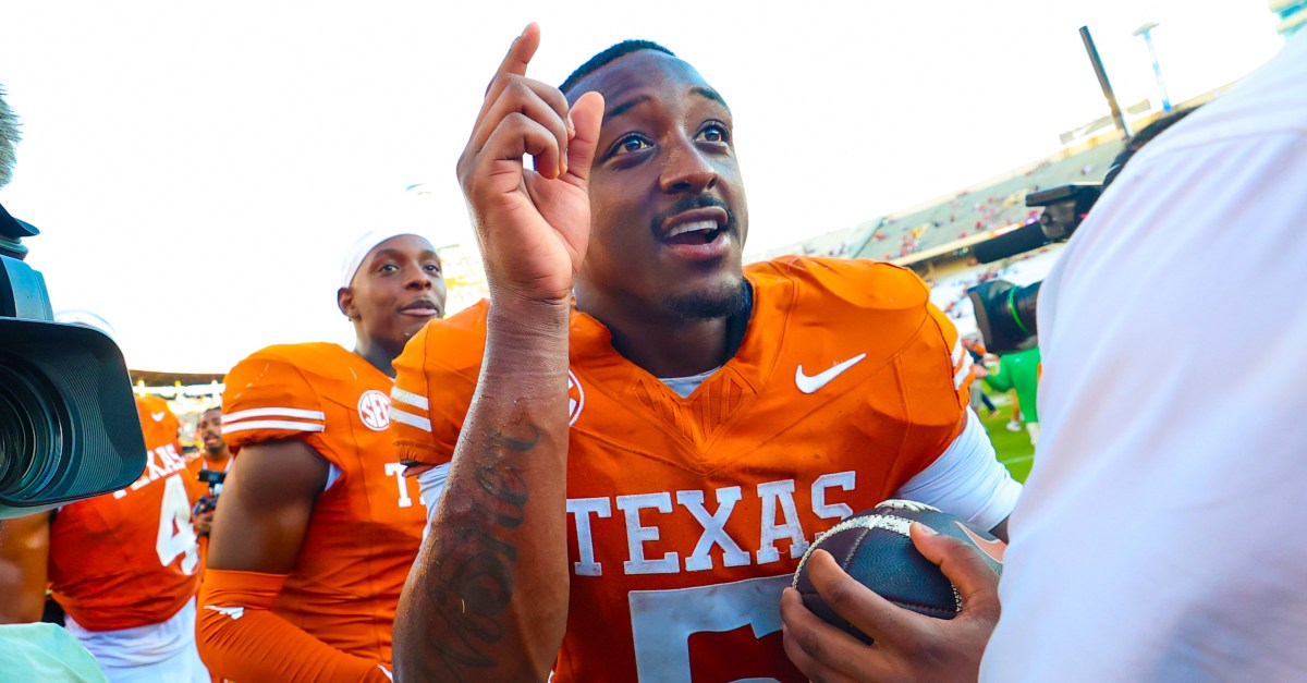 Former Texas RB Quintrevion Wisner commits to Florida State