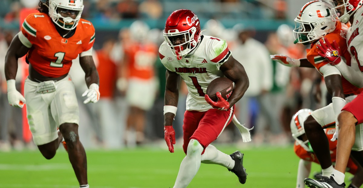 Texas receives prediction to land Louisville transfer RB Isaac Brown