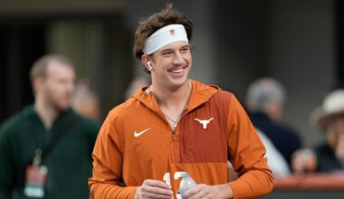 Texas WR Parker Livingstone to enter the NCAA transfer portal