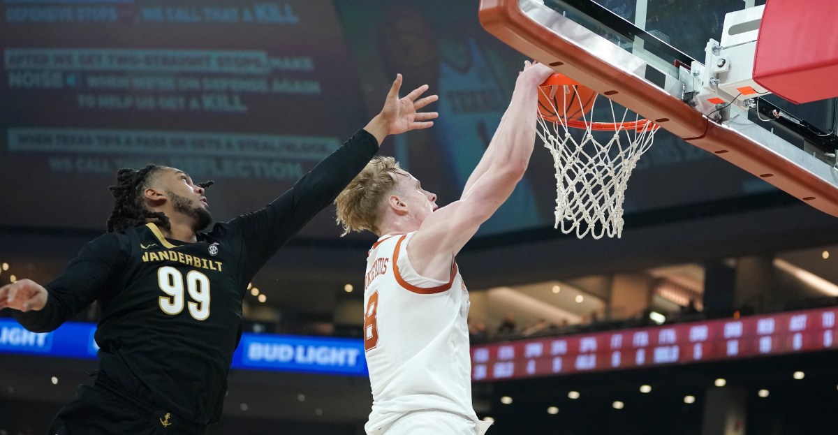 Texas stomps No. 10 Vanderbilt, 80-64