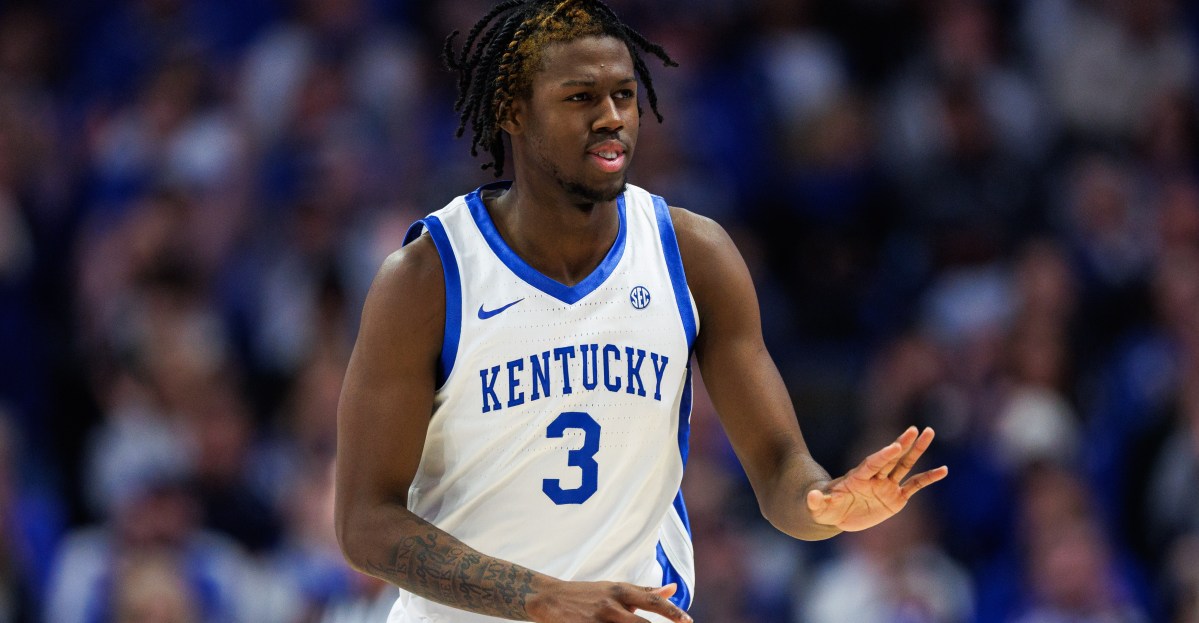 Thursday Headlines: Kentucky beats Texas but loses Kam Williams