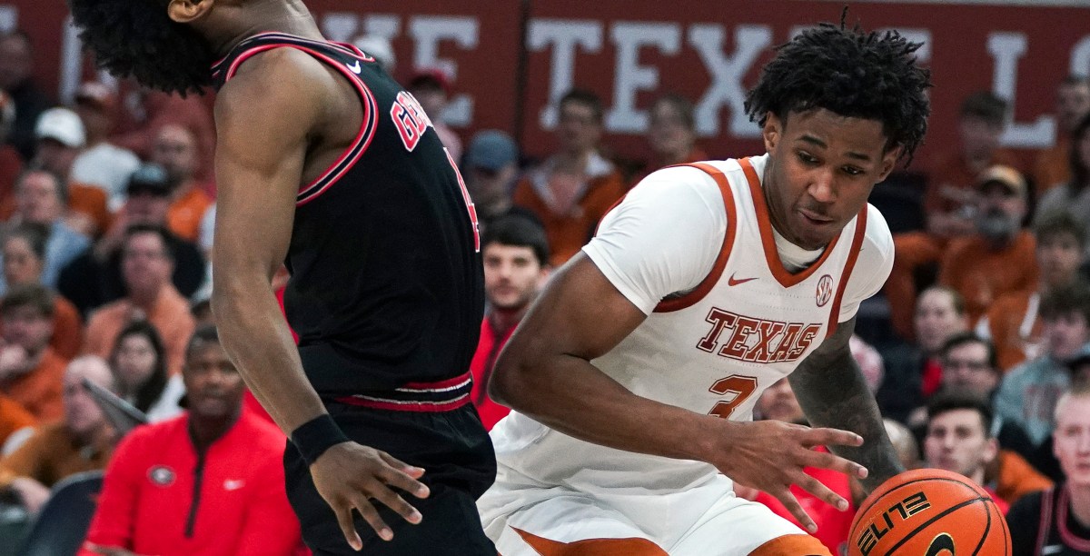 Texas bludgeons Georgia in second-half surge for 87-67 victory