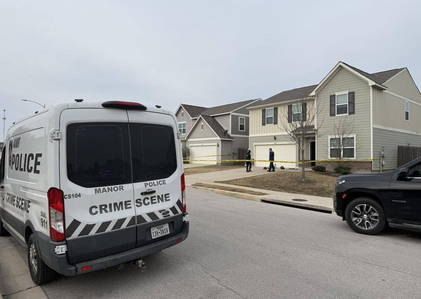 Manor woman shoots ex-boyfriend after he breaks into home, holds her at gunpoint