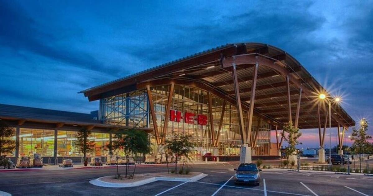 Houston winter storm: H-E-B store hours Sunday; Walmart