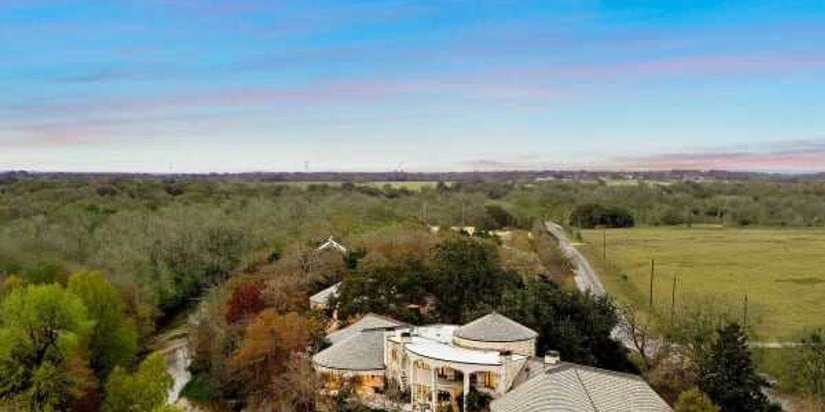 13-acre Belton estate listed at $5.95M hits auction block