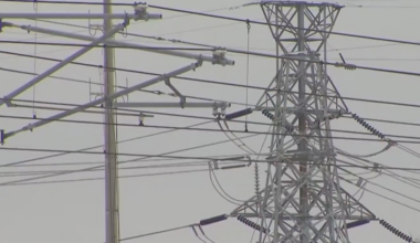 Oncor prepares for Texas winter storm as Dallas faces ice, power‑line risks and growing weather alerts