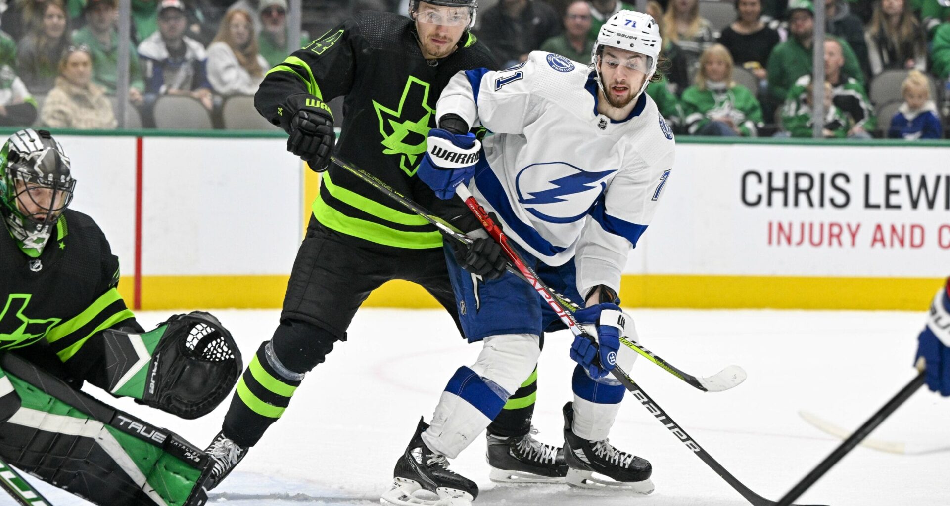 Dallas keeps sliding, falls 4-1 to Tampa Bay