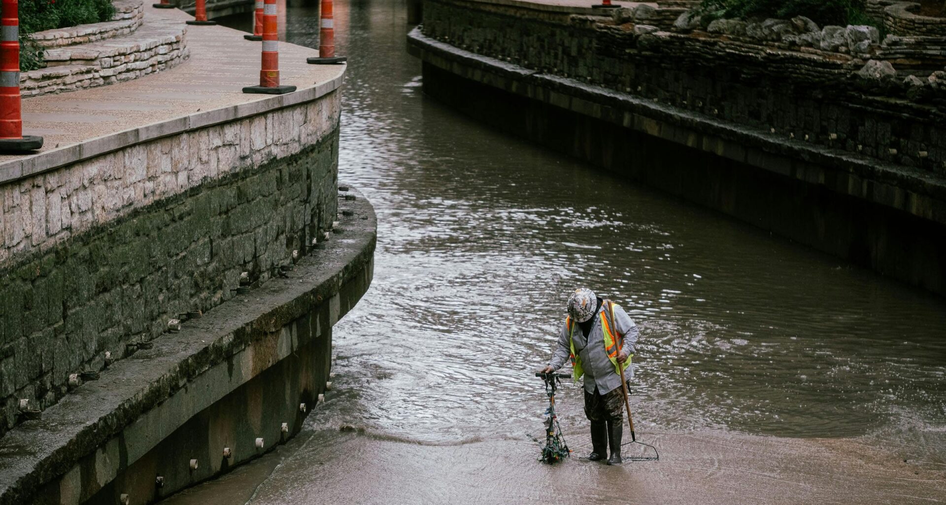 What Crews Found When Draining the San Antonio River