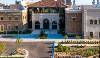 USDA awards Texas Tech University’s veterinary school grant Texas Tech University’s School of Veterinary Medicine was awarded a $250,000 Veterinary Service Grant from the U.S. Department of Agriculture (USDA) that will address the nationwide shortage of food animal veterinarians.