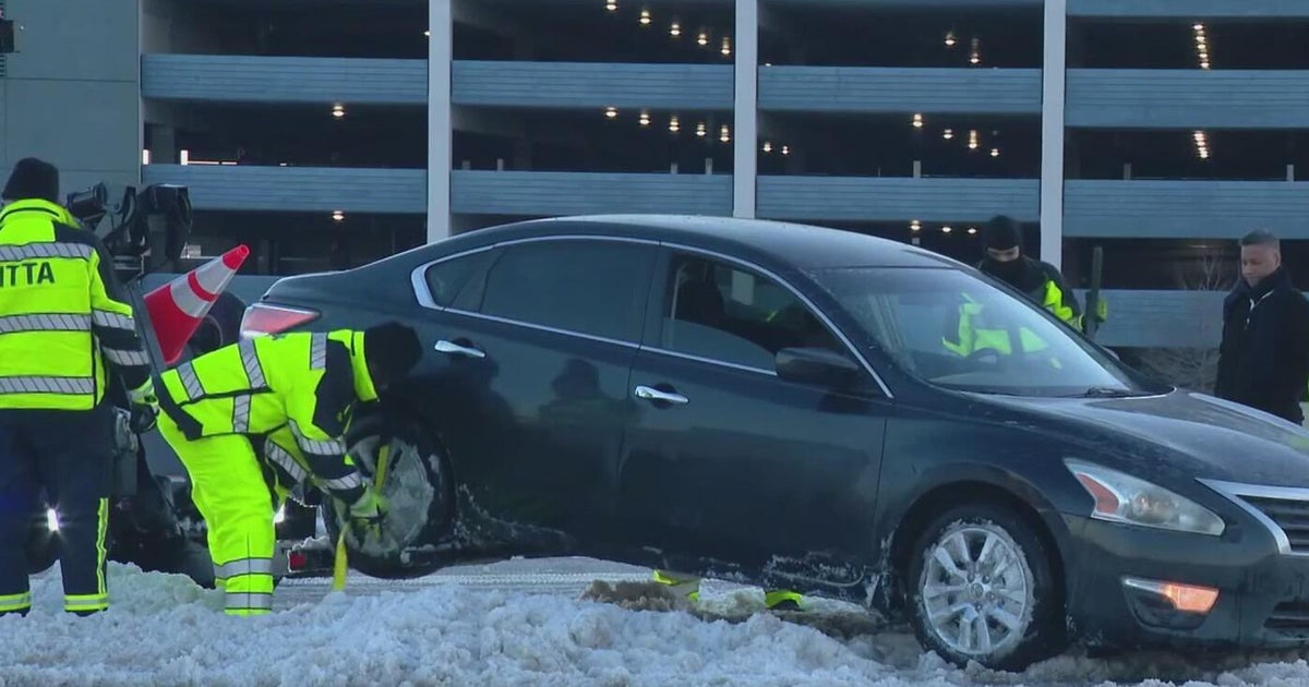 Icy roads linger across North Texas, TxDOT urges drivers to stay home