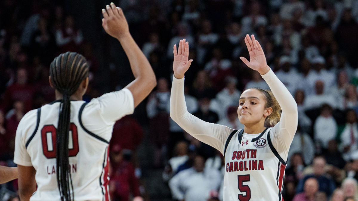 How South Carolina gutted out a win over Texas in tight, turnover-heavy SEC clash