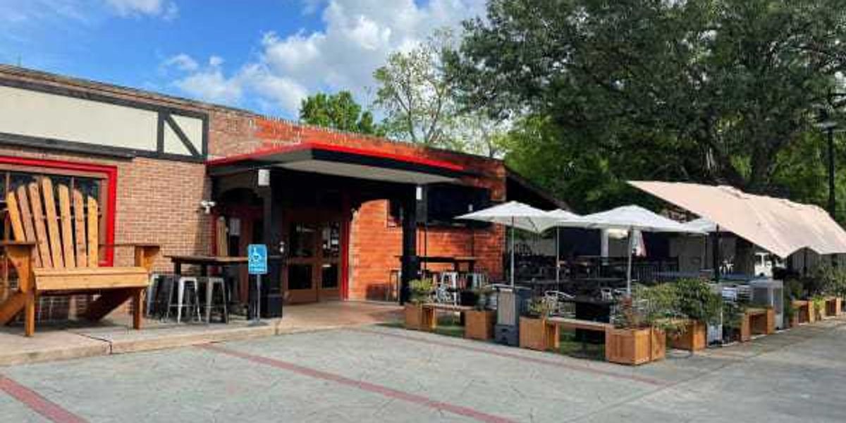 Soccer-obsessed Houston sports bar flies into new home in Montrose