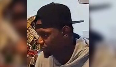 Man steals several liquor bottles at Mueller's Twin Liquors: APD