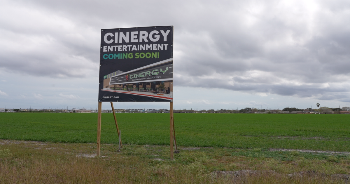 Cinergy delays $45M entertainment center in Corpus Christi