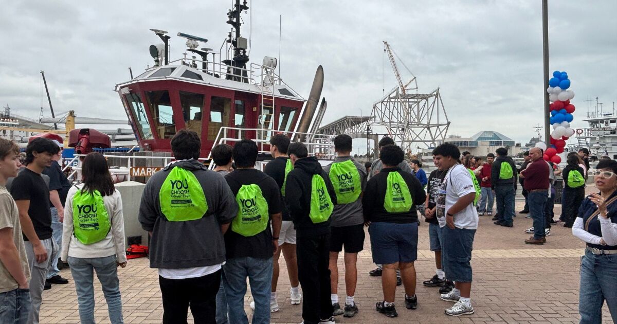 Local students explore maritime career opportunities at Coastal Bend expo