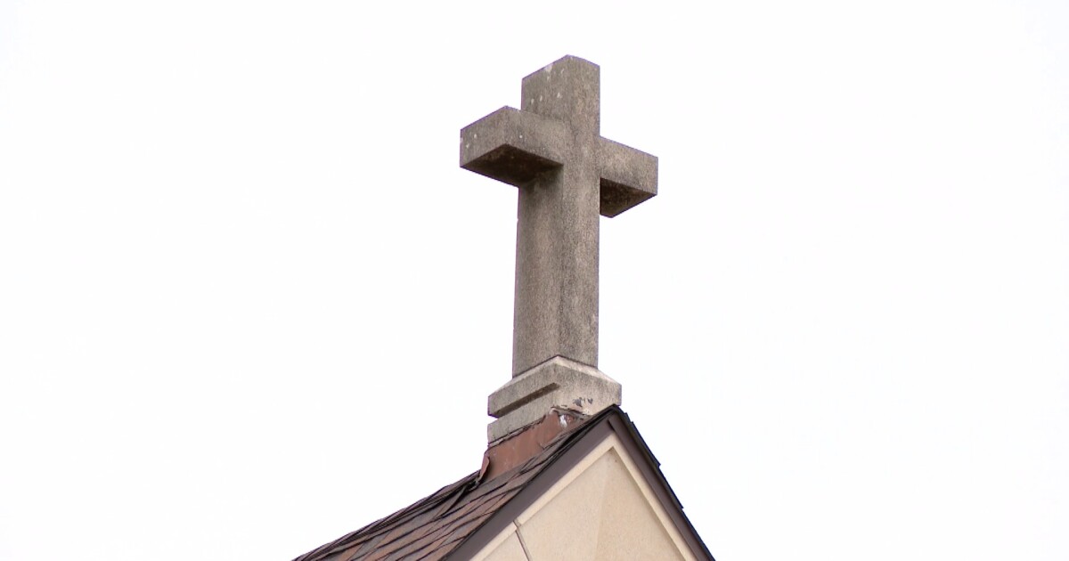 Robstown mourns six crash victims, prompting calls for faith, unity