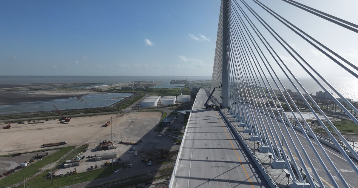 New Harbor Bridge remains open despite arctic conditions