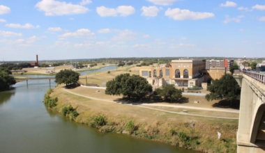 Fort Worth City Council weighs endangered landmark status for TXU plant