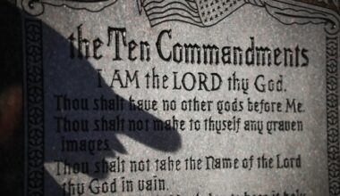 Ten Commandments monument unveiling draws hundreds to Tarrant County Courthouse