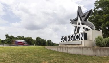 River Legacy Foundation board president challenges Jim Ross for Arlington mayor seat